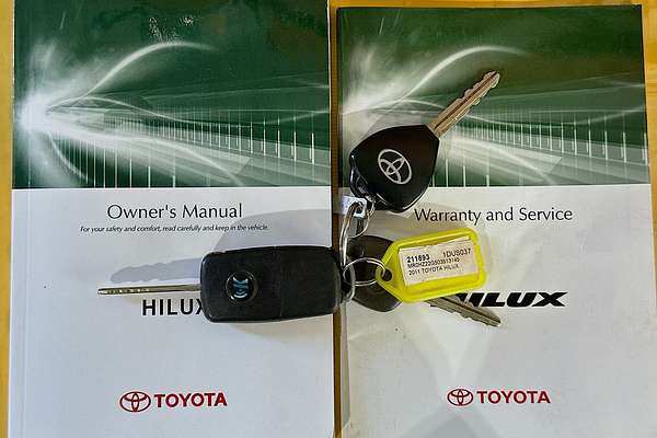 2011 Toyota Hilux SR KUN26R 4X4