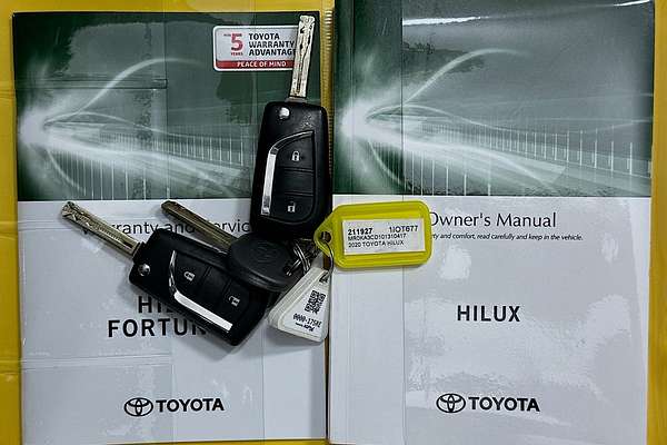 2020 Toyota HILUX SR (4x4) GUN126R FACELIFT 4X4
