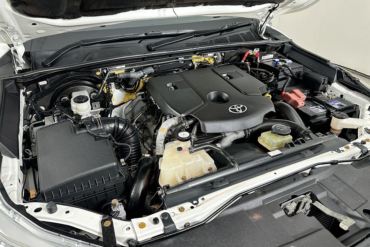 2020 Toyota HILUX SR (4x4) GUN126R MY19 UPGRADE 4X4