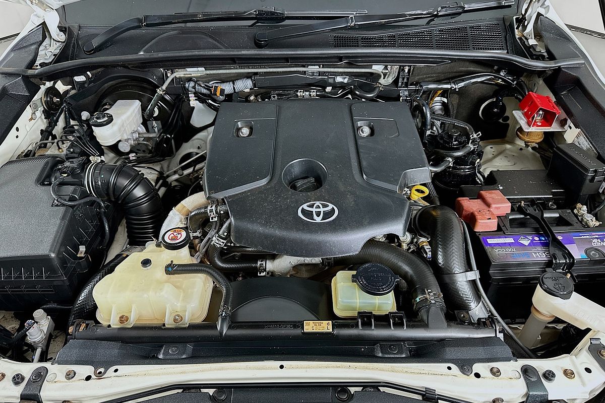 2021 Toyota HILUX SR (4x4) GUN126R FACELIFT 4X4