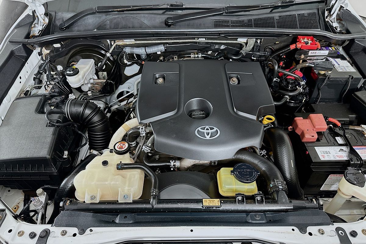 2019 Toyota HILUX SR (4x4) GUN126R MY19 4X4