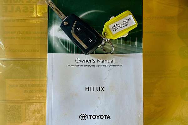 2021 Toyota HILUX SR (4x4) GUN126R FACELIFT 4X4