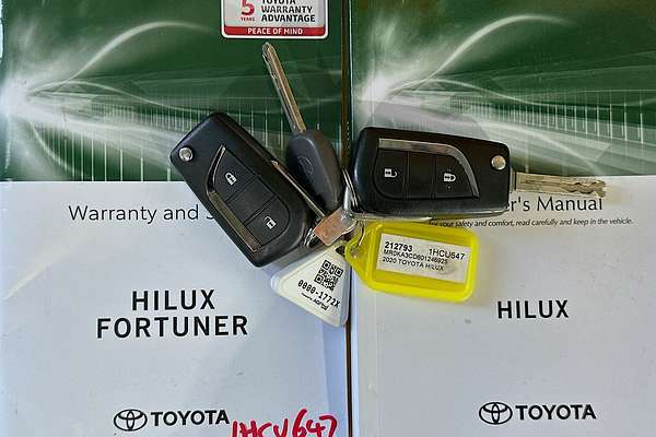 2020 Toyota HILUX SR (4x4) GUN126R FACELIFT 4X4