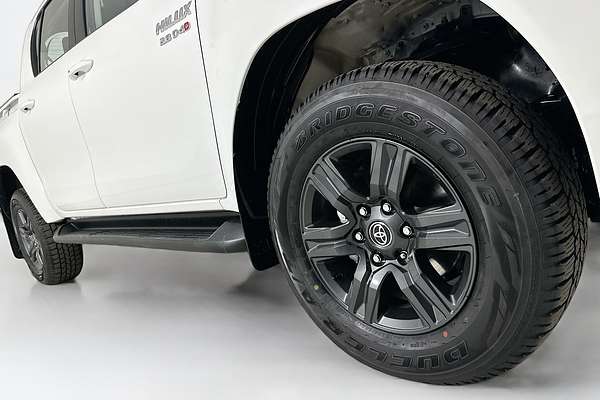2024 Toyota Hilux SR 48V GUN126R 4X4