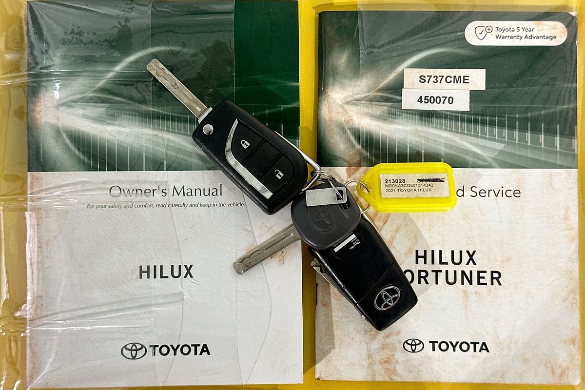 2021 Toyota HILUX SR (4x4) GUN126R FACELIFT 4X4