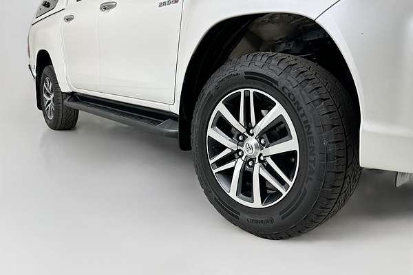 2020 Toyota HILUX SR5 GUN126R 4X4