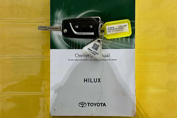 2021 Toyota HILUX SR (4x4) GUN126R FACELIFT 4X4