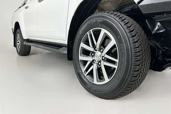 2016 Toyota HILUX SR5 (4x4) GUN126R 4X4