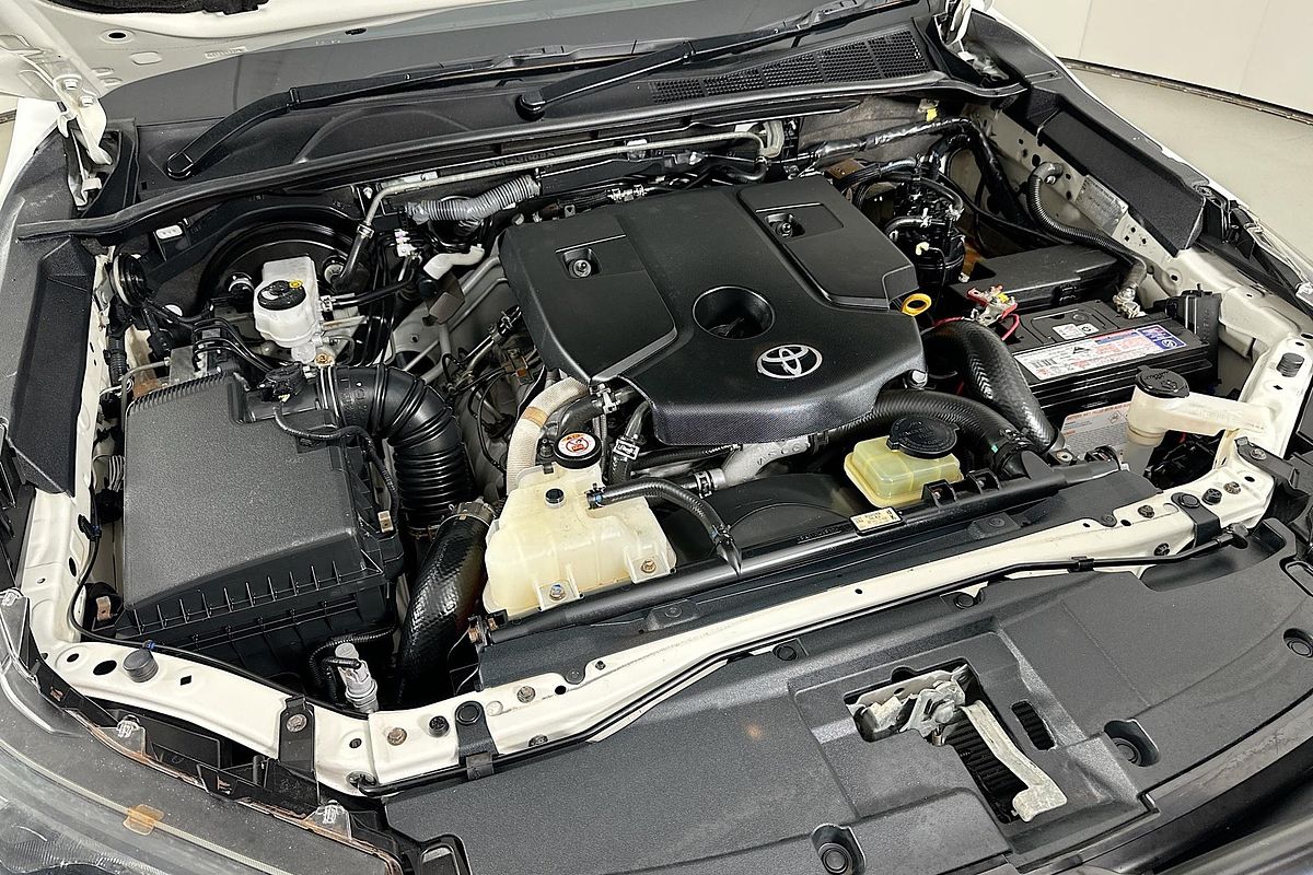 2020 Toyota HILUX SR (4x4) GUN126R FACELIFT 4X4