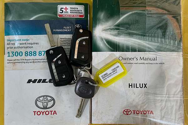 2019 Toyota HILUX SR (4x4) GUN126R MY19 4X4