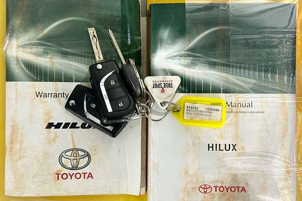 2018 Toyota HILUX SR (4x4) GUN126R MY17 4X4
