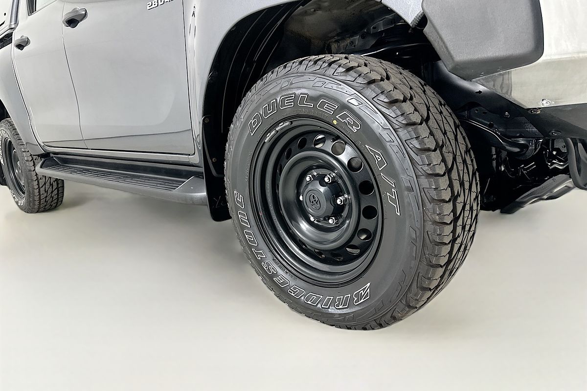 2019 Toyota HILUX SR (4x4) GUN126R MY19 UPGRADE 4X4