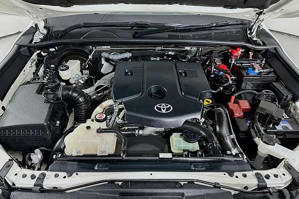 2021 Toyota HILUX SR (4x4) GUN126R 4X4