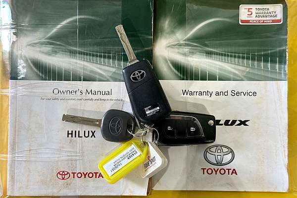 2020 Toyota HILUX SR (4x4) GUN126R MY19 UPGRADE 4X4