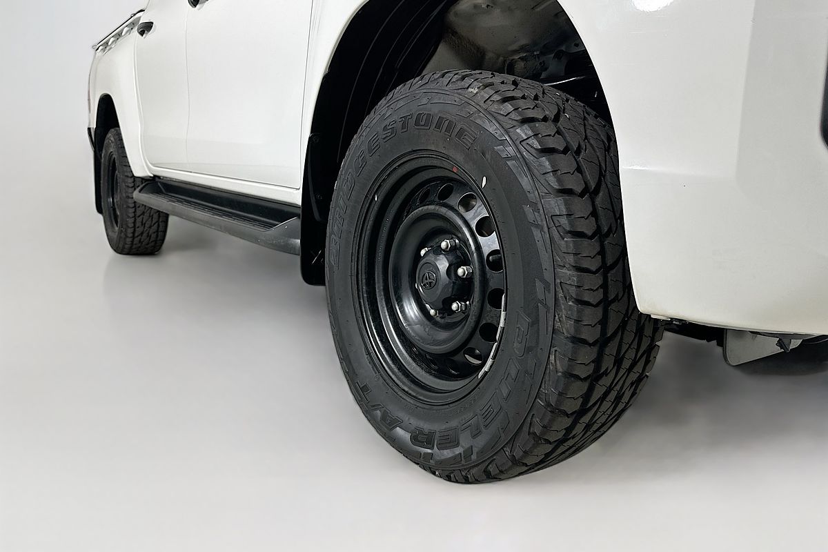 2021 Toyota HILUX SR (4x4) GUN126R 4X4