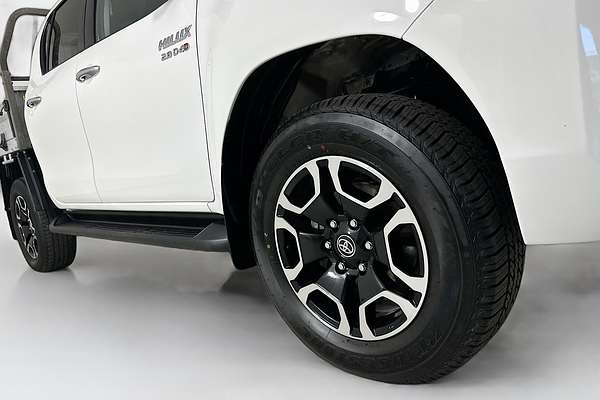2021 Toyota HILUX SR5 (4x4) GUN126R FACELIFT 4X4