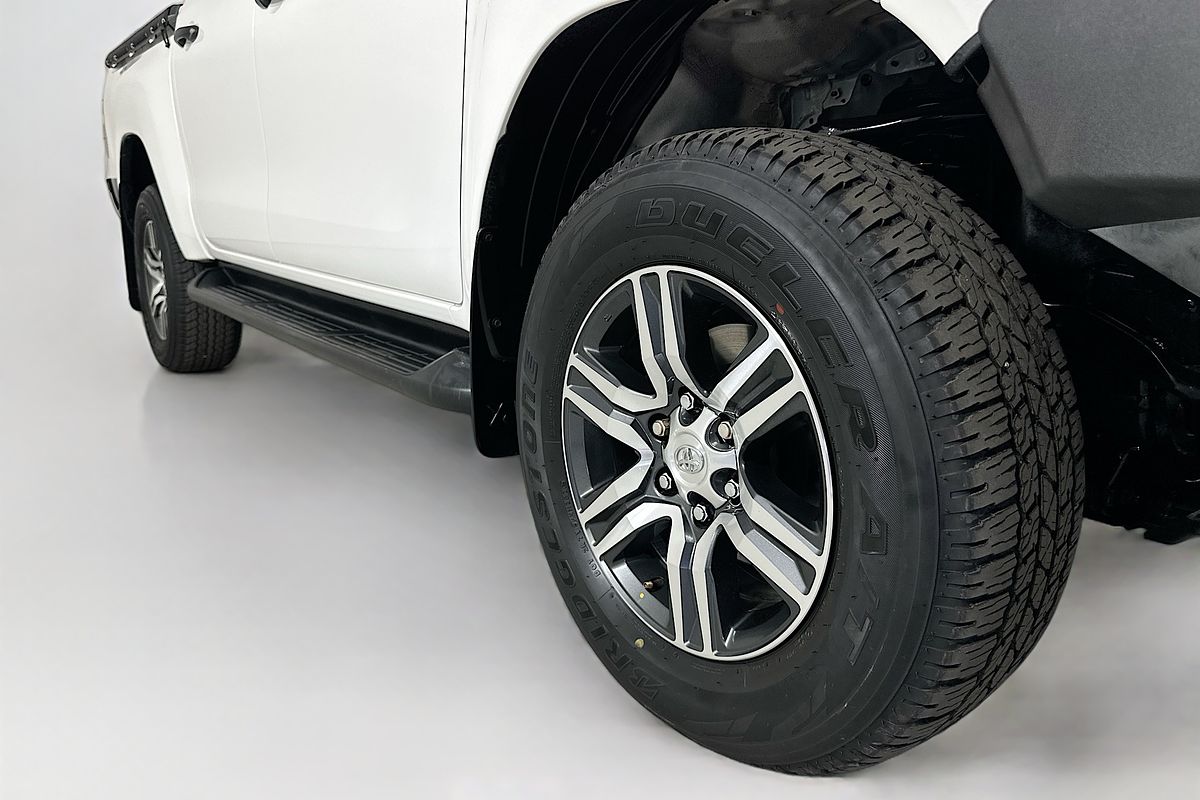 2018 Toyota HILUX SR (4x4) GUN126R MY19 4X4