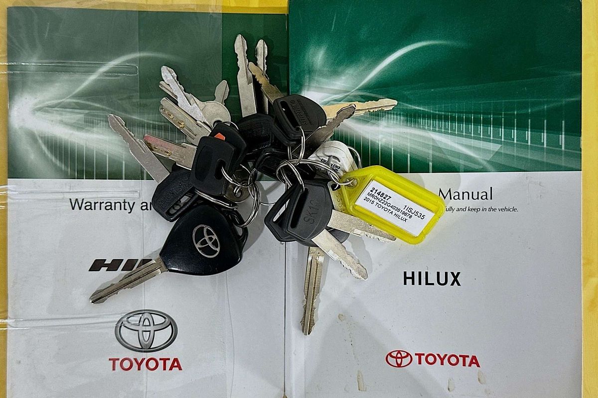 2015 Toyota HILUX SR (4x4) KUN26R MY14 4X4