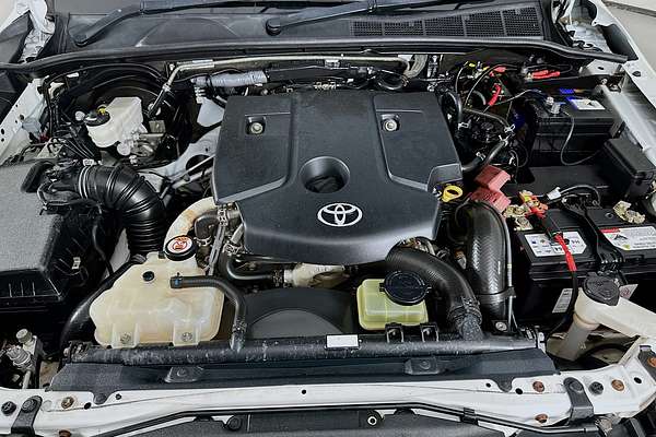 2020 Toyota HILUX SR (4x4) GUN126R MY19 UPGRADE 4X4