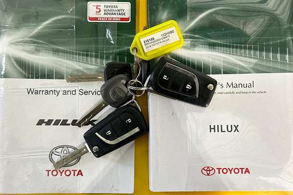 2020 Toyota HILUX SR (4x4) GUN126R MY19 4X4