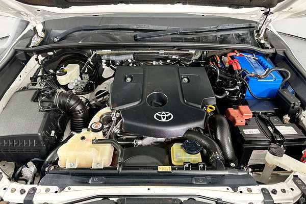 2019 Toyota Hilux SR (4x4) GUN126R MY19 UPGRADE 4X4