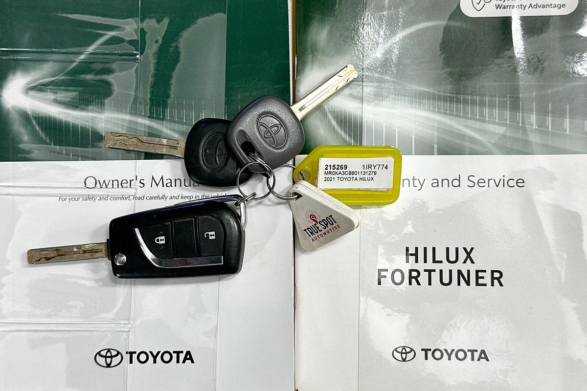 2021 Toyota HILUX SR (4x4) GUN126R FACELIFT 4X4