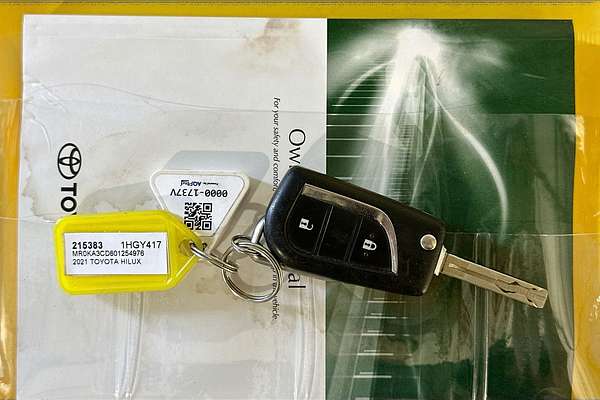 2021 Toyota HILUX SR (4x4) GUN126R 4X4