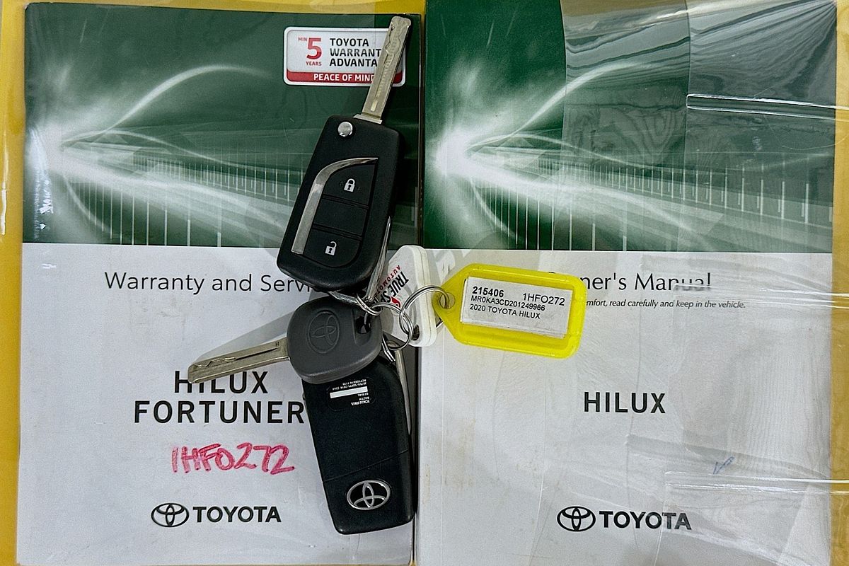 2020 Toyota HILUX SR (4x4) GUN126R FACELIFT 4X4