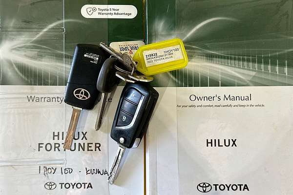 2022 Toyota HILUX SR (4x4) GUN126R 4X4