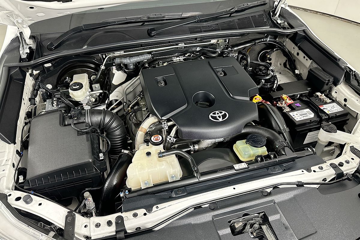 2018 Toyota Hilux SR (4x4) GUN126R MY17 4X4