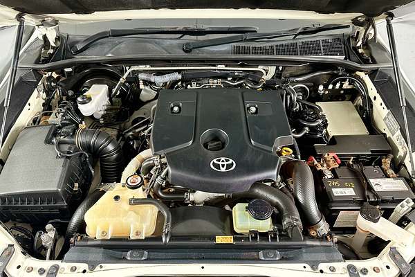 2021 Toyota HILUX SR (4x4) GUN126R 4X4