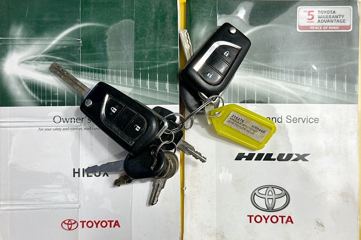 2019 Toyota HILUX SR (4x4) GUN126R MY19 4X4