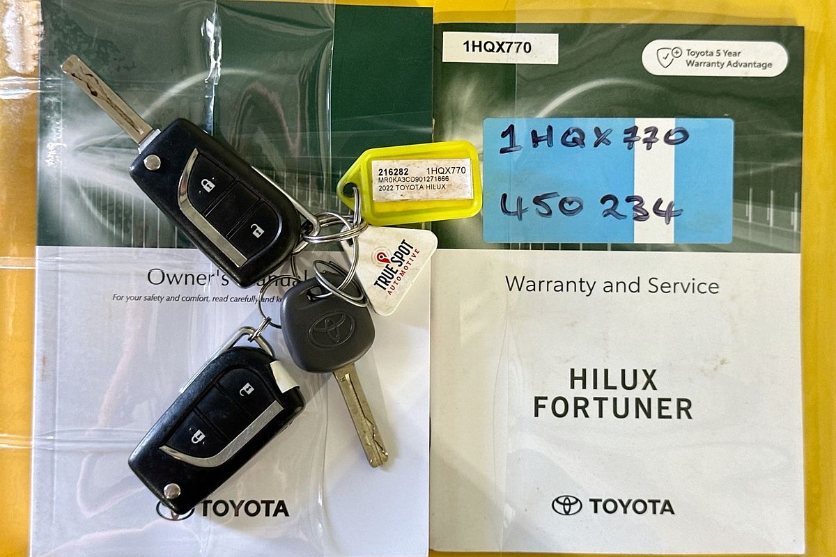 2022 Toyota HILUX SR (4x4) GUN126R 4X4