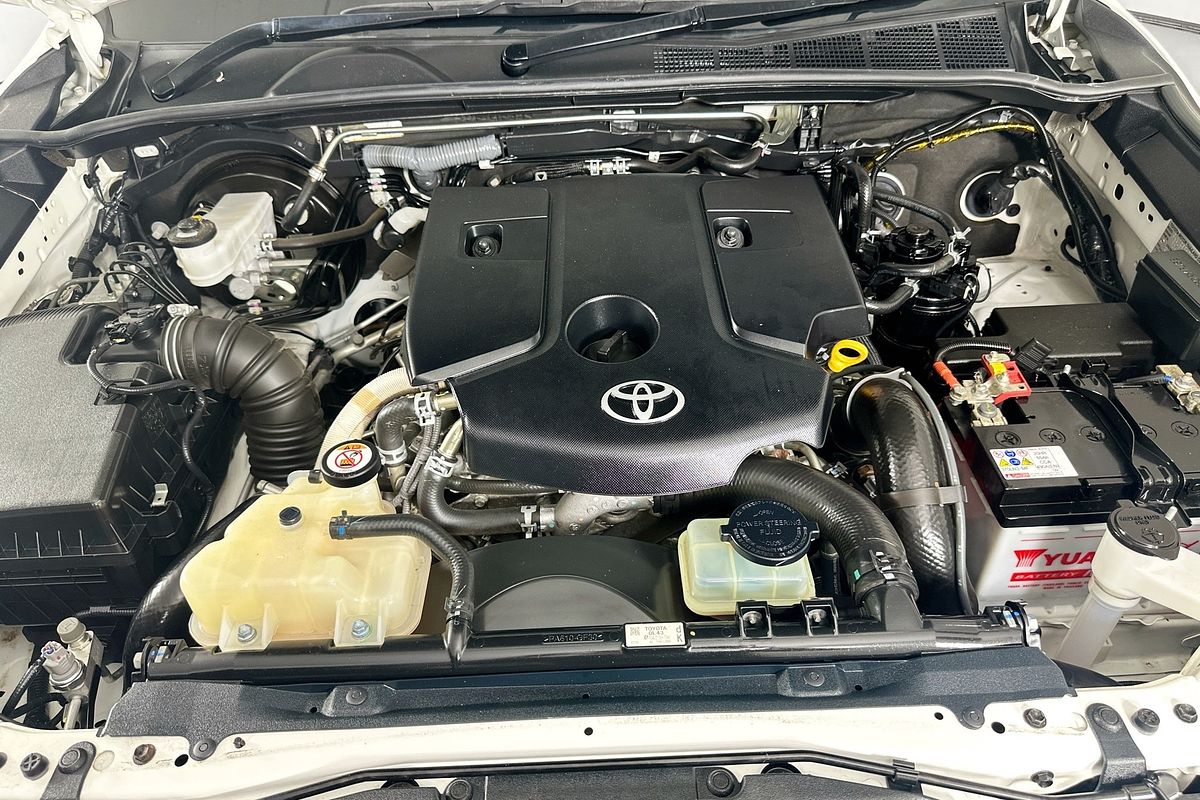 2019 Toyota HILUX SR (4x4) GUN126R MY19 4X4