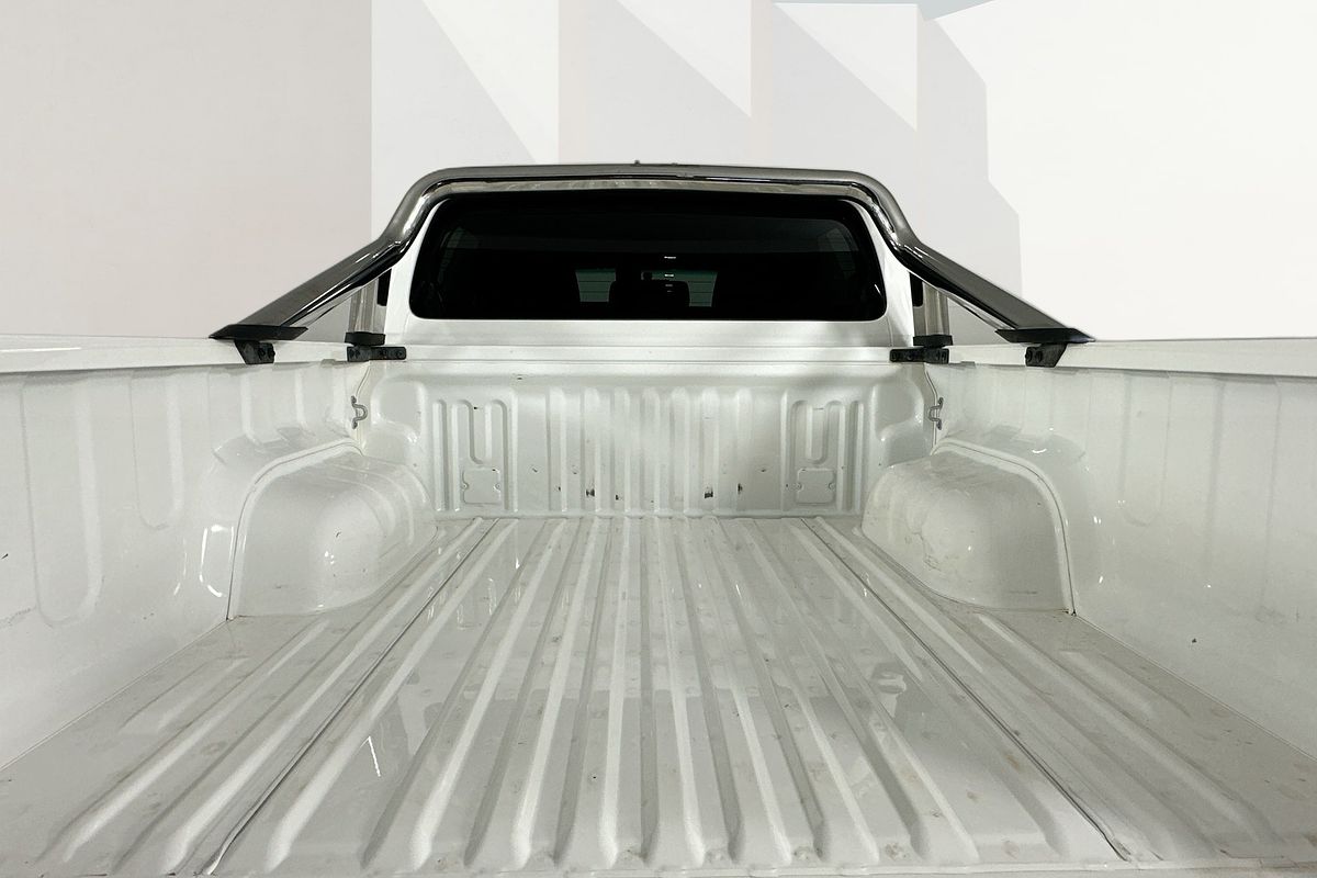 2021 Toyota HILUX SR5 (4x4) GUN126R 4X4