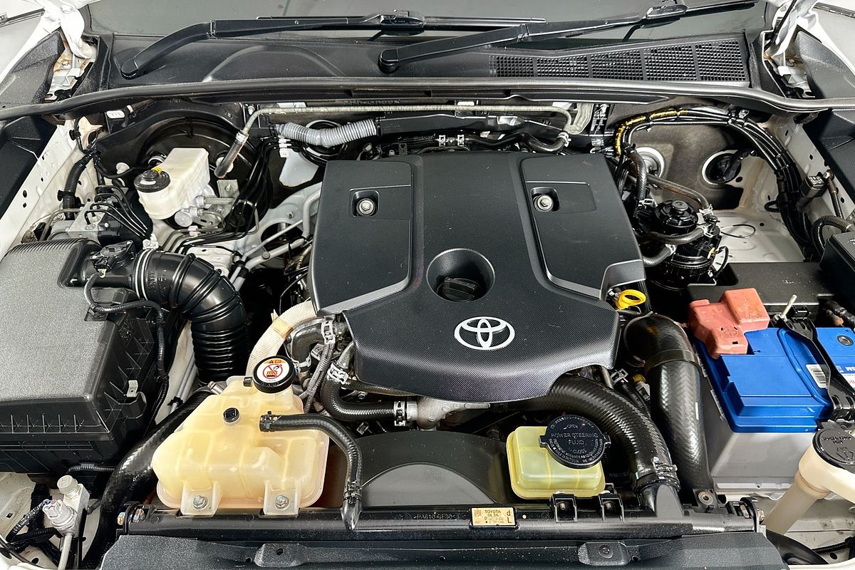 2020 Toyota HILUX SR (4x4) GUN126R MY19 UPGRADE 4X4