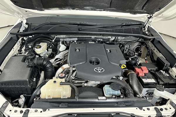 2024 Toyota HILUX SR (4x4) GUN126R 4X4