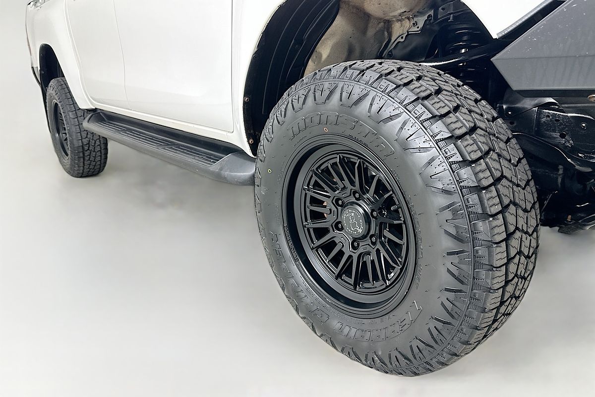 2021 Toyota HILUX SR (4x4) GUN126R FACELIFT 4X4