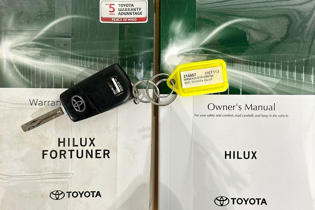 2021 Toyota HILUX SR (4x4) GUN126R FACELIFT 4X4