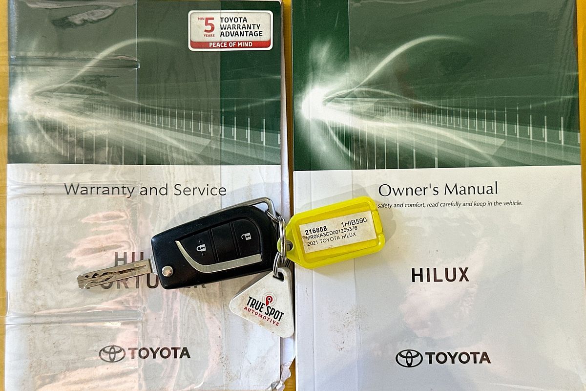 2021 Toyota HILUX SR (4x4) GUN126R FACELIFT 4X4