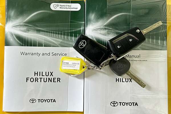 2022 Toyota HILUX SR (4x4) GUN126R 4X4