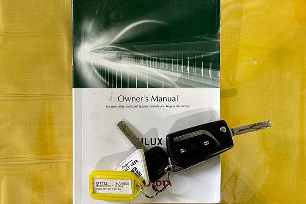 2020 Toyota HILUX SR (4x4) GUN126R MY19 UPGRADE 4X4