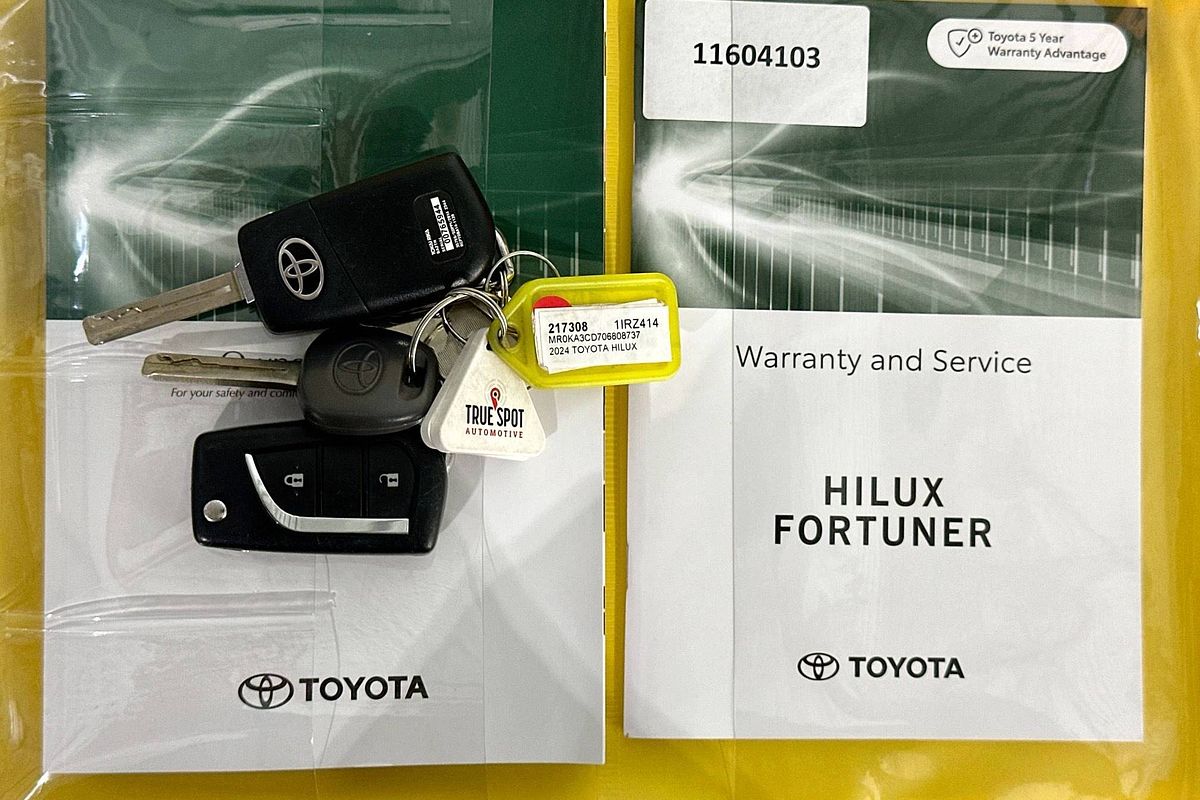 2024 Toyota HILUX SR (4x4) GUN126R 4X4