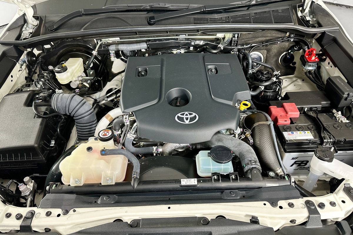 2024 Toyota HILUX SR (4x4) GUN126R 4X4