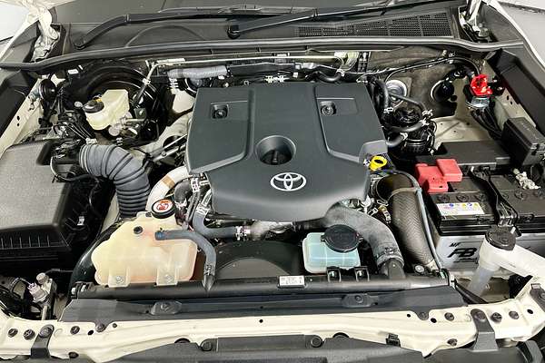 2024 Toyota HILUX SR (4x4) GUN126R 4X4