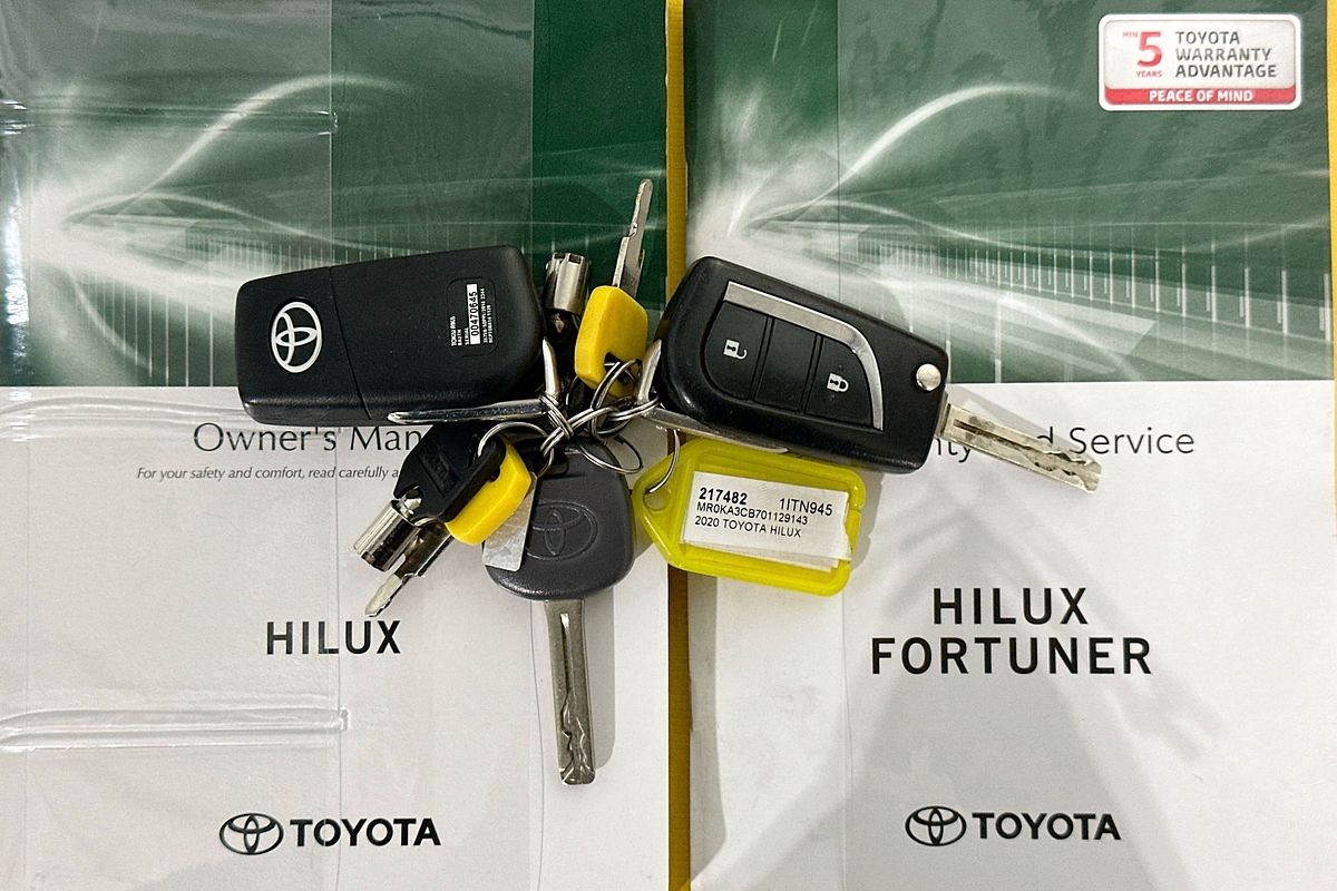 2020 Toyota HILUX SR (4x4) GUN126R MY19 UPGRADE 4X4