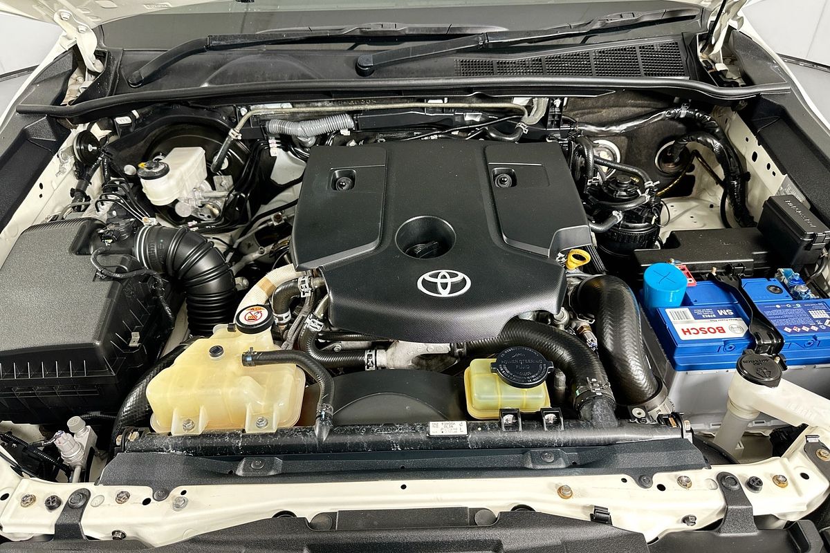 2021 Toyota HILUX SR (4x4) GUN126R FACELIFT 4X4