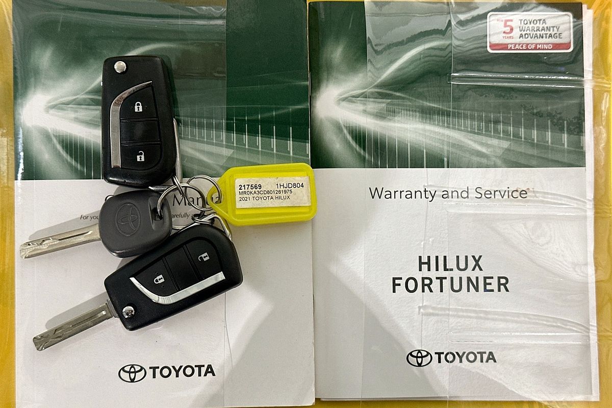 2021 Toyota HILUX SR (4x4) GUN126R FACELIFT 4X4