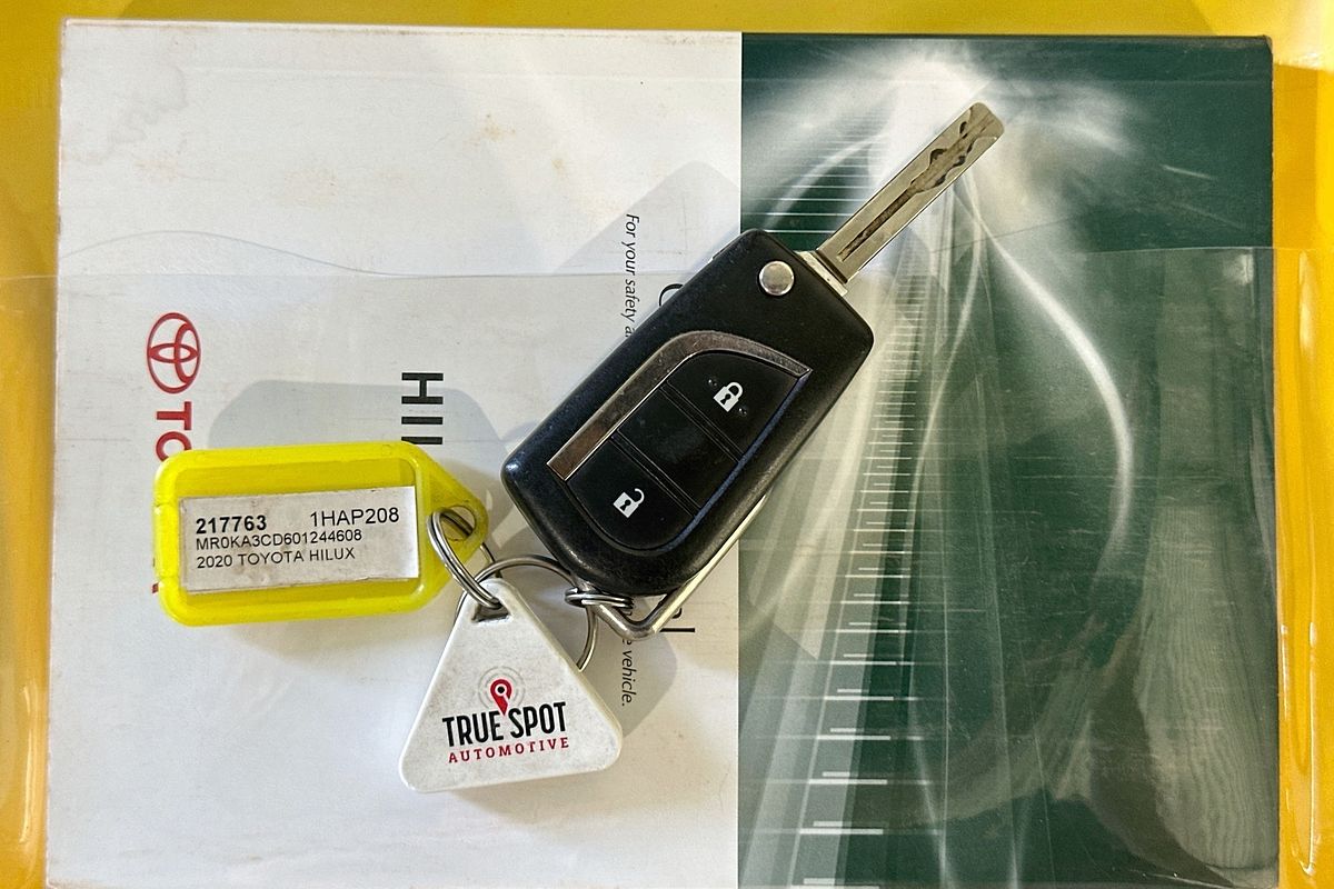 2020 Toyota HILUX SR (4x4) GUN126R MY19 UPGRADE 4X4