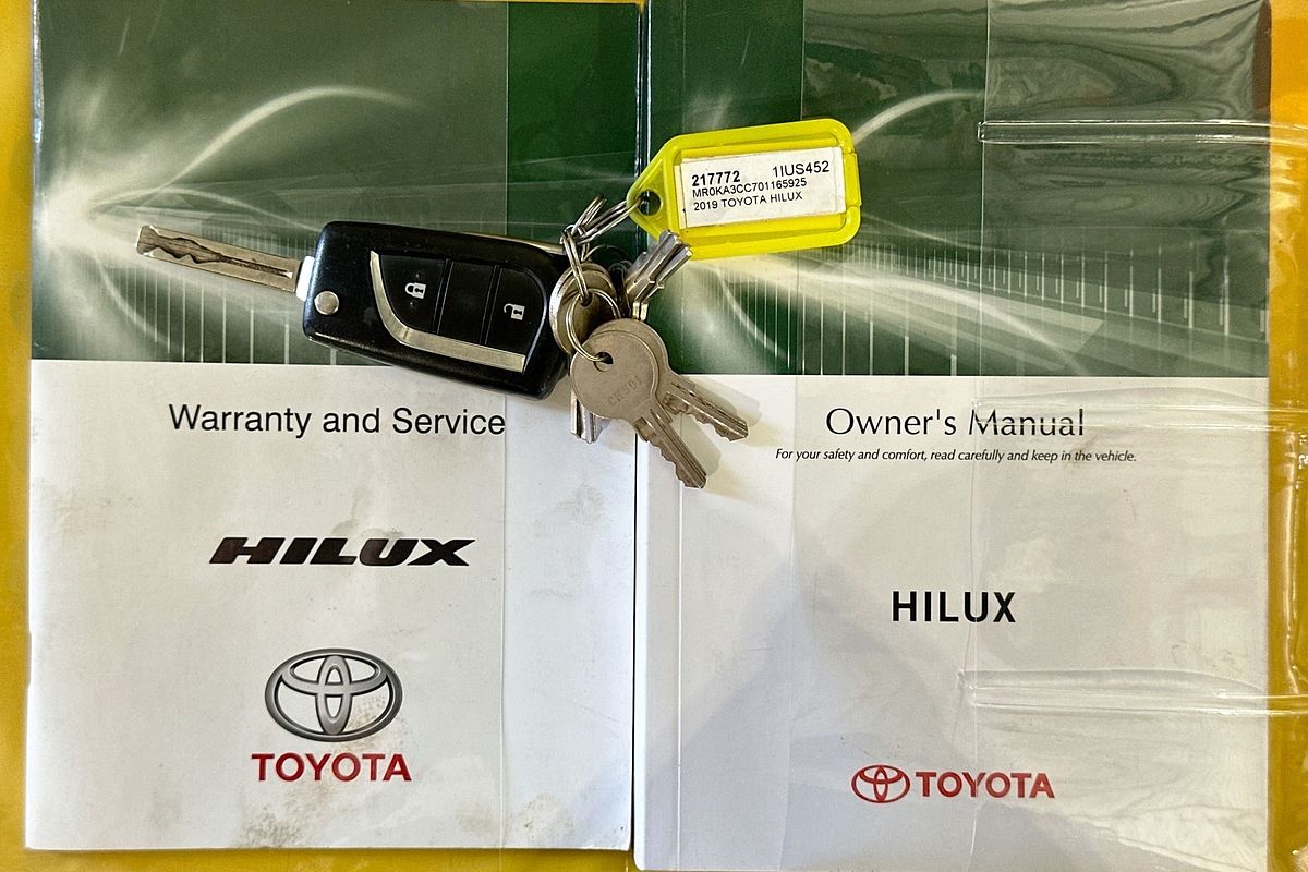 2019 Toyota HILUX SR (4x4) GUN126R MY19 4X4